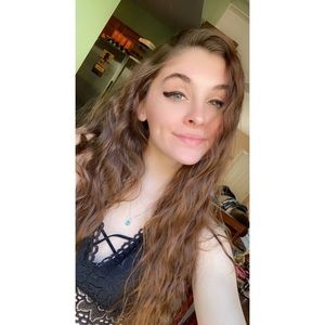 Meet your Posher, Kaitlyn